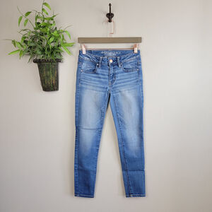 American Eagle Jegging Ankle Medium Wash Skinny Mid Rise Stretch AE 2 Jeans